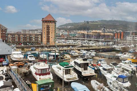 2 bedroom apartment for sale, St Stephens Court, Maritime Quarter,Marina, Swansea