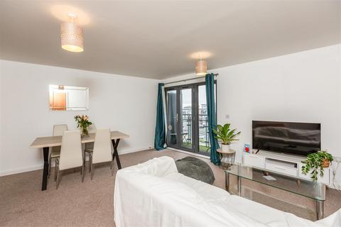 2 bedroom apartment for sale, St Stephens Court, Maritime Quarter,Marina, Swansea
