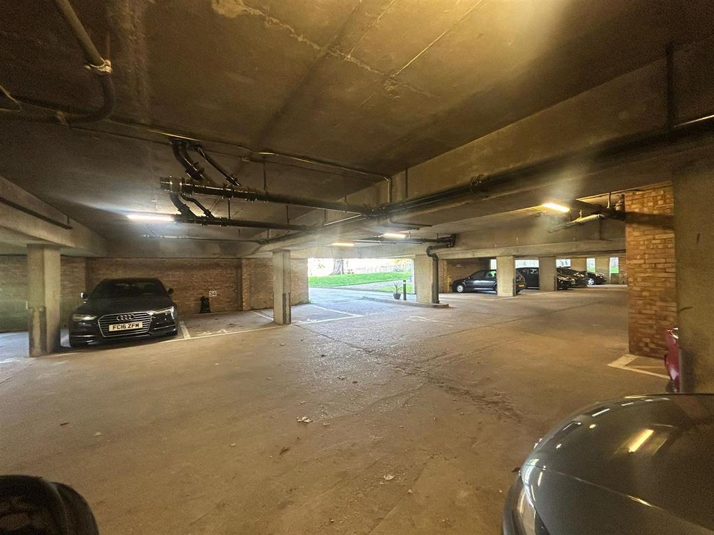 Lane End