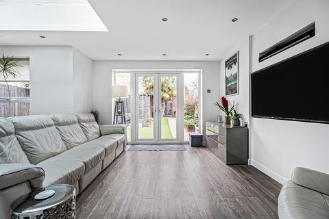 3 bedroom semi-detached house for sale, The Commons, Welwyn Garden City, AL7