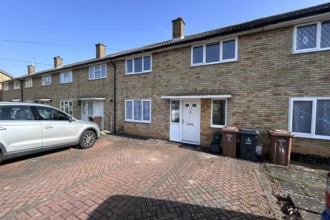 3 bedroom terraced house to rent, Wigram Way, Stevenage, SG2