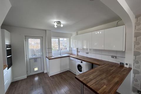 3 bedroom terraced house to rent, Wigram Way, Stevenage, SG2