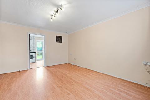 3 bedroom detached house for sale, Brentford Close, Hayes UB4