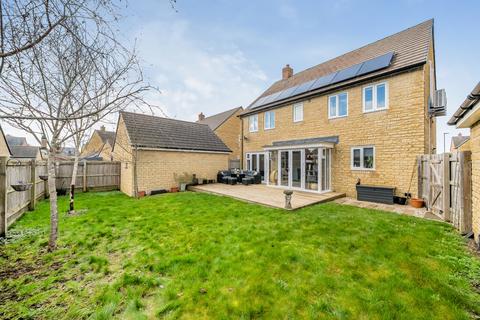 4 bedroom detached house for sale, Blush Crescent, Carterton, Oxfordshire, OX18