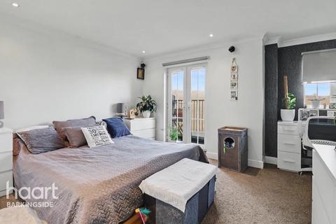undefined, Genas Close, Barkingside