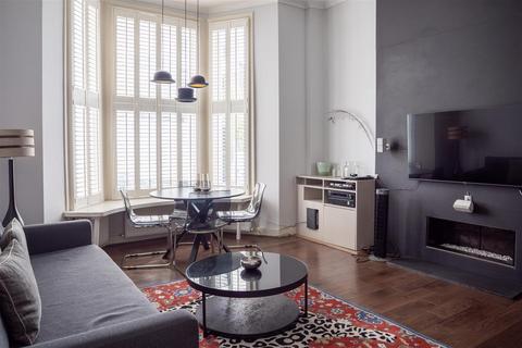 2 bedroom flat to rent, Westbourne Park Road Notting Hill London, Royal Borough of Kensington and Chelsea
