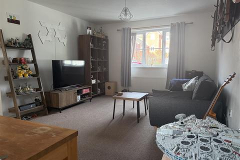 2 bedroom apartment for sale, Pipers Lane, Kenilworth * GROUND FLOOR *