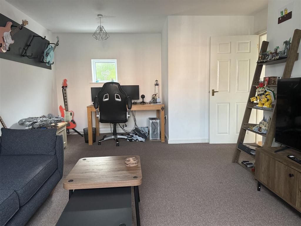 Lounge Dining Room