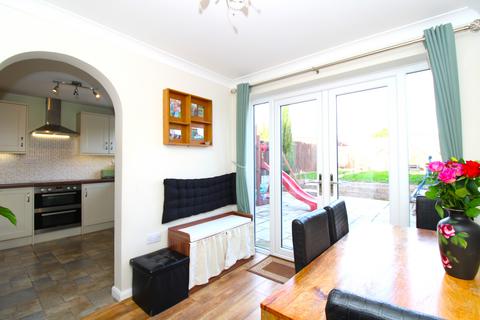 3 bedroom terraced house for sale, Raleigh Crescent, Stevenage SG2