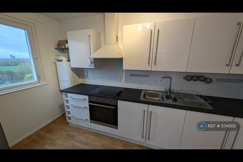 2 bedroom flat to rent, Landmark Heights, London, E5