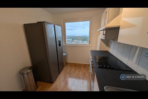 2 bedroom flat to rent, Landmark Heights, London, E5