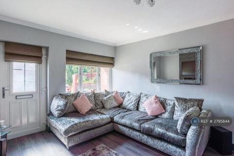 undefined, Muirfield Close, Chesterfield, S41