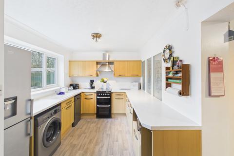 3 bedroom terraced house for sale, Sutton House Road, Hull, HU8 0NJ