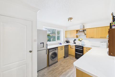 3 bedroom terraced house for sale, Sutton House Road, Hull, HU8 0NJ