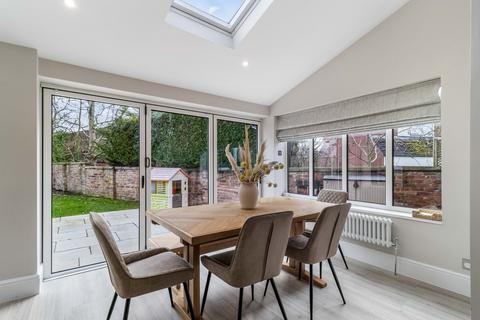 4 bedroom semi-detached house for sale, Cuerdon Drive, Thelwall, WA4