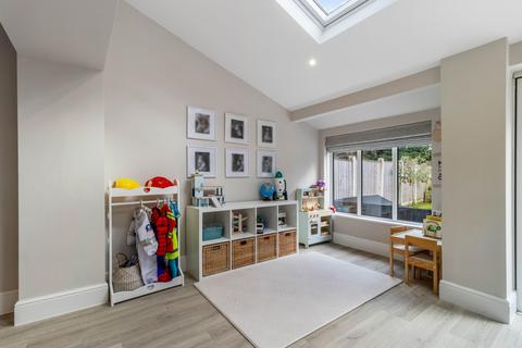 4 bedroom semi-detached house for sale, Cuerdon Drive, Thelwall, WA4