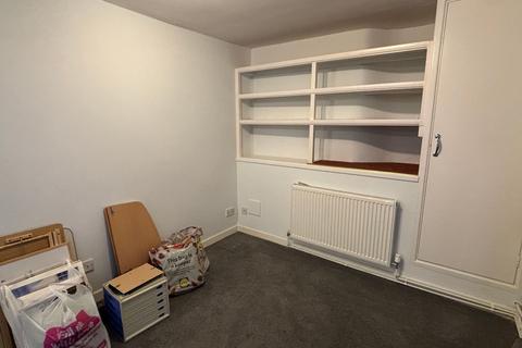 undefined, Den Crescent, Teignmouth, TQ14