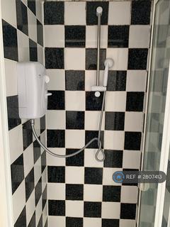 1 bedroom in a house share to rent, Cassio Road, Watford, WD18