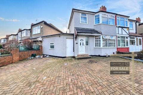 undefined, Balmoral Drive, HAYES UB4