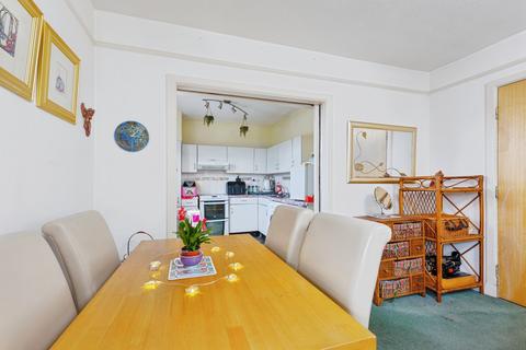 2 bedroom flat for sale, Gallowgate, Glasgow, G40