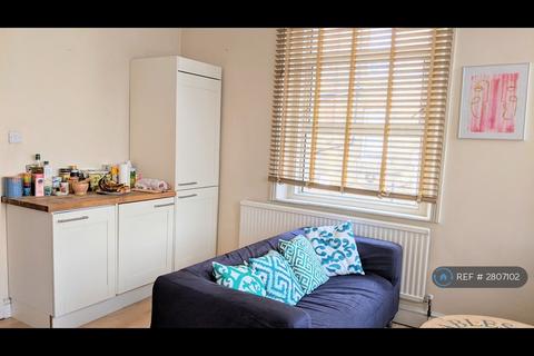 1 bedroom flat to rent, Brixton Road, Oval, SW9