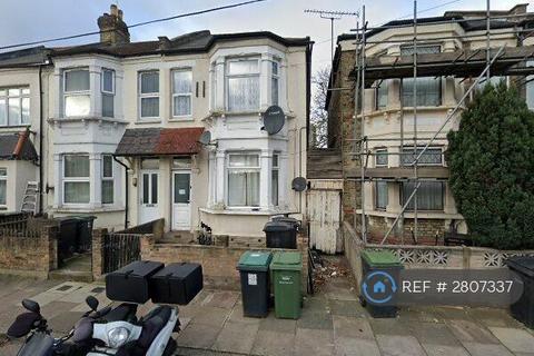 1 bedroom flat to rent, Park Avenue Road, London, N17