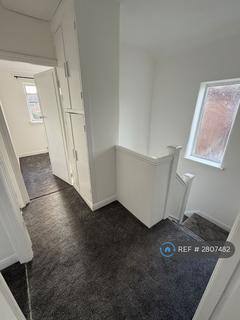3 bedroom semi-detached house to rent, Calder Avenue, Manchester, M22