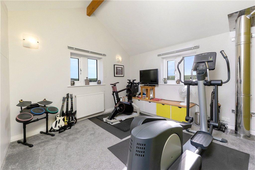Gym/Dressing Room