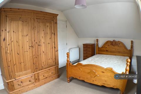 2 bedroom flat to rent, Park Road, Watford, WD17