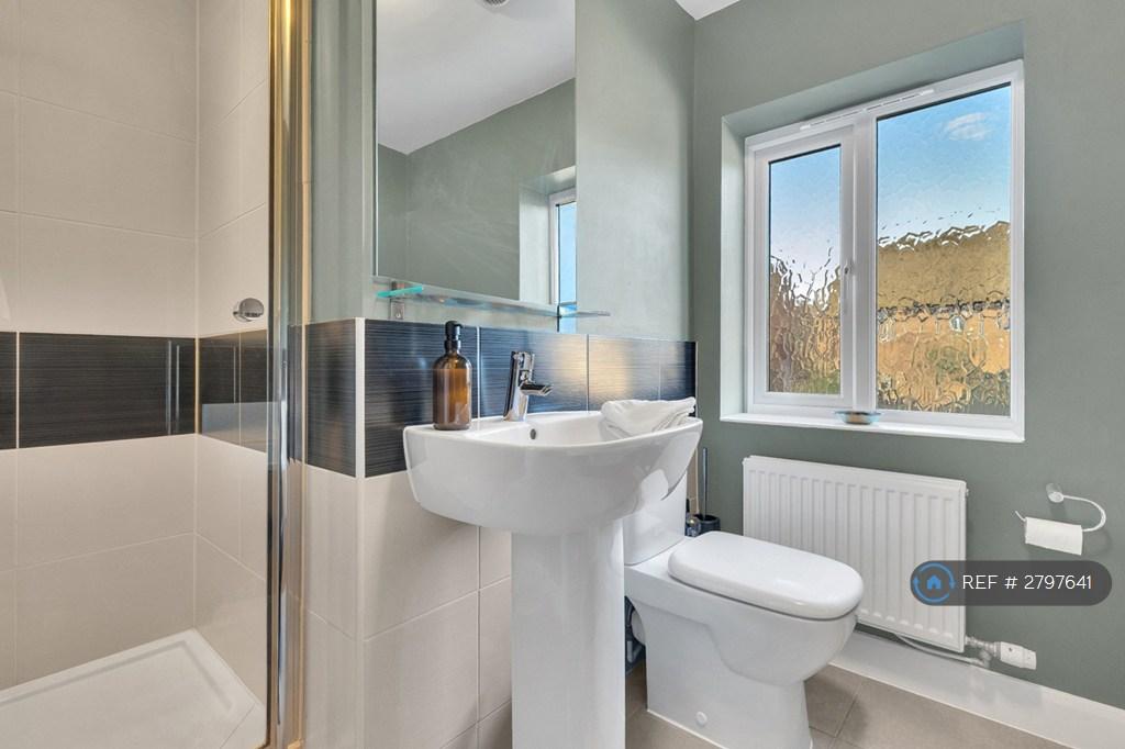 Central Bathroom