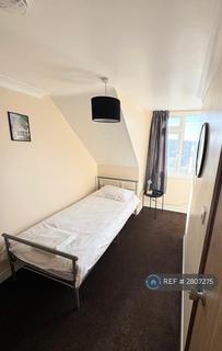 1 bedroom in a house share to rent, Margate Road, Ramsgate, CT12