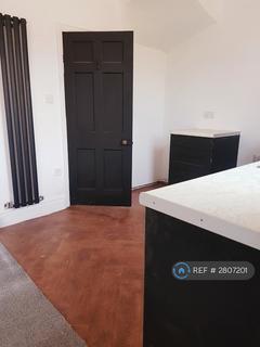 3 bedroom semi-detached house to rent, Buckingham Rd, Doncaster, DN2
