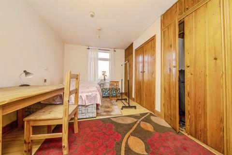 6 bedroom townhouse for sale, Woodbridge Road, Ipswich