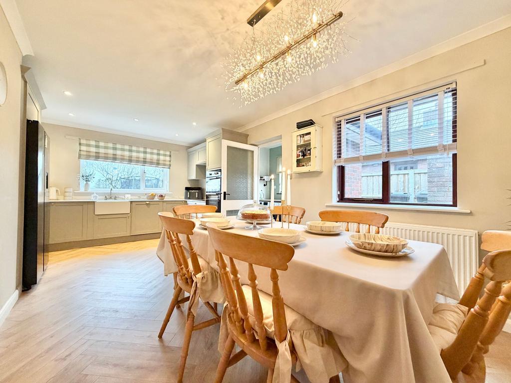 Dining Kitchen