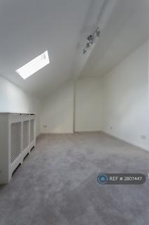 2 bedroom terraced house to rent, Cecil Mount, Leeds, LS12