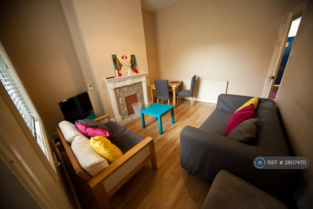 Lounge 2