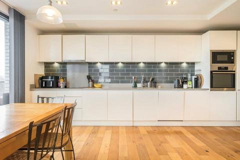 3 bedroom flat for sale, Graphite Point, 36 Palmers Road, London, E2