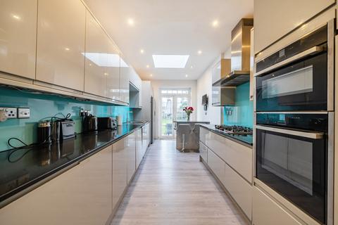 4 bedroom semi-detached house for sale, Cambridge Road, Harrow
