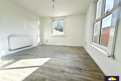 2 bedroom flat to rent, Sandfield Road, Thornton Heath, CR7