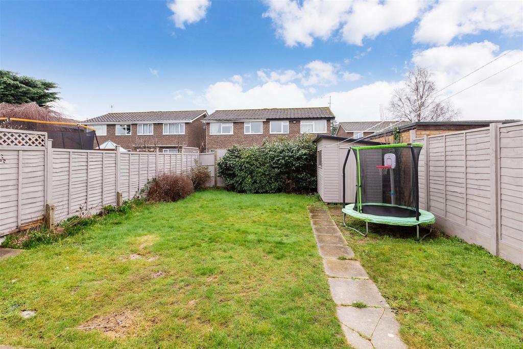 10 Purssell Close-2.jpg