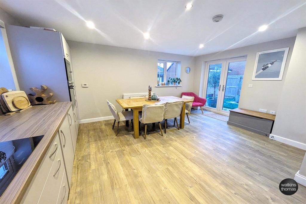 Kitchen/Dining Room