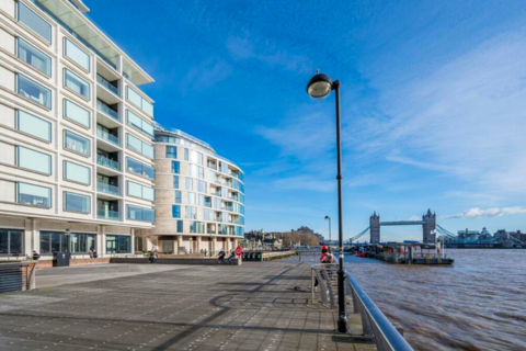 1 bedroom apartment for sale, Sugar Quay, Lower Thames Street, City of London, London EC3R