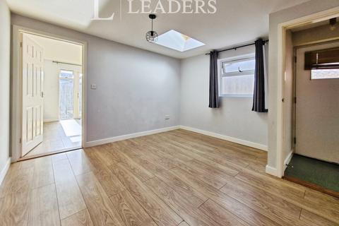 undefined, Green Crescent, PO13