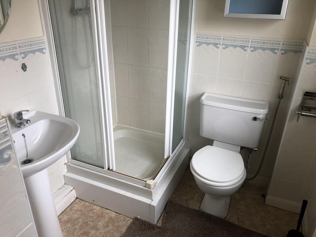 En-suite Bathroom