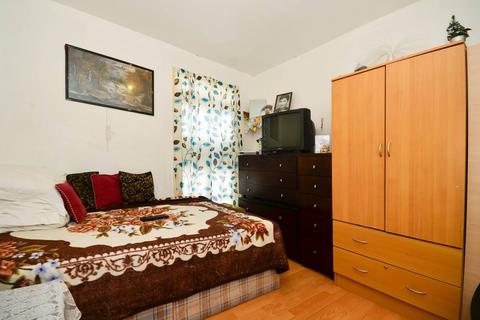 undefined, Heyworth Road, Stratford, London, E15