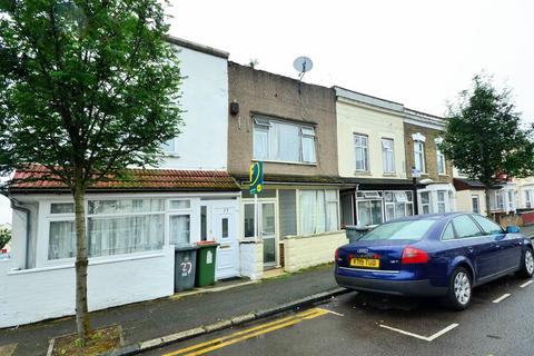 undefined, Heyworth Road, Stratford, London, E15