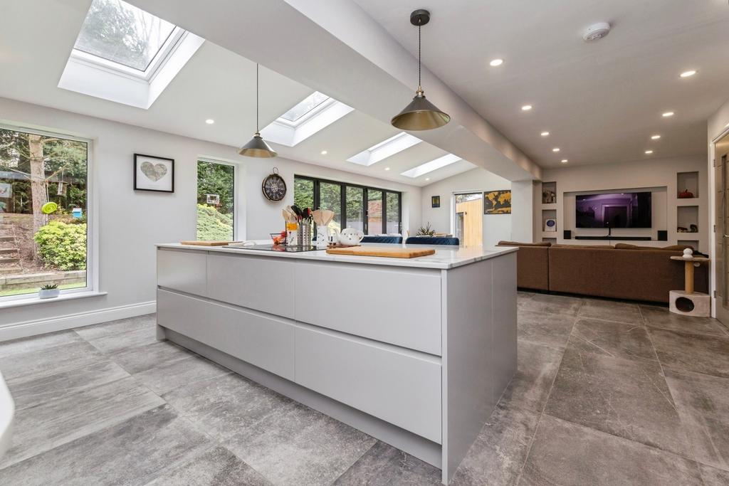 Living/ Kitchen