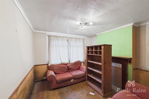 2 bedroom terraced house for sale, Malton Street, Sheffield S4