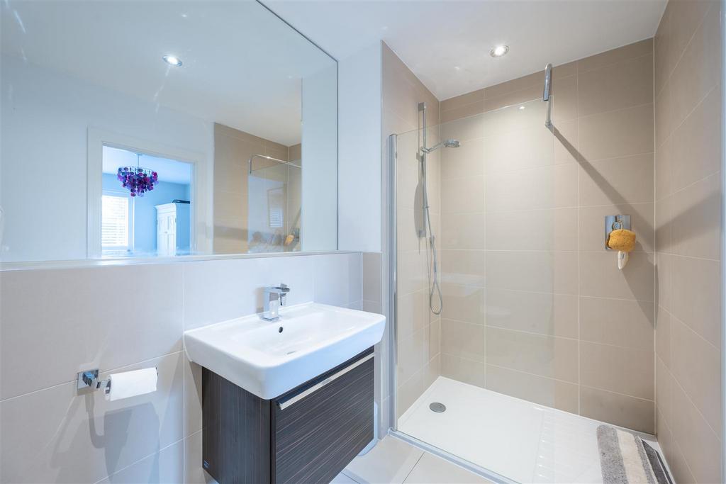 En-suite shower room