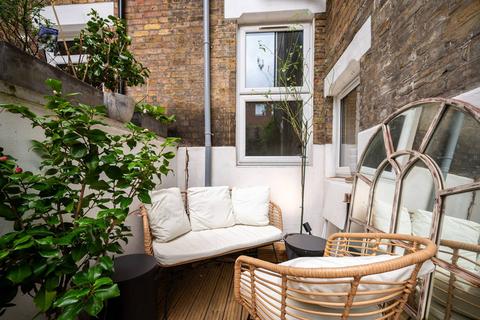 2 bedroom flat for sale, Pearman Street, Waterloo, London, SE1